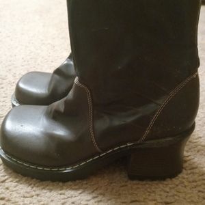 ADESSO BOOTS